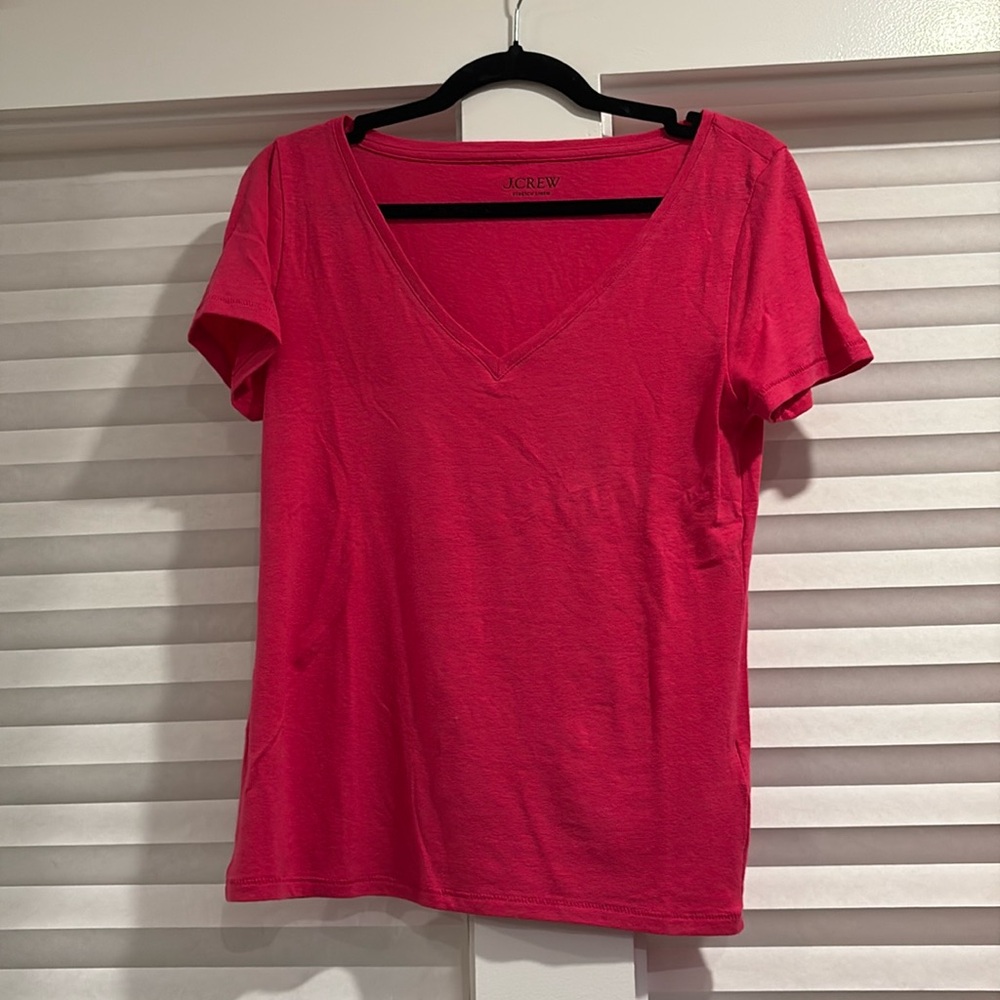 Jcrew pink v neck tee small